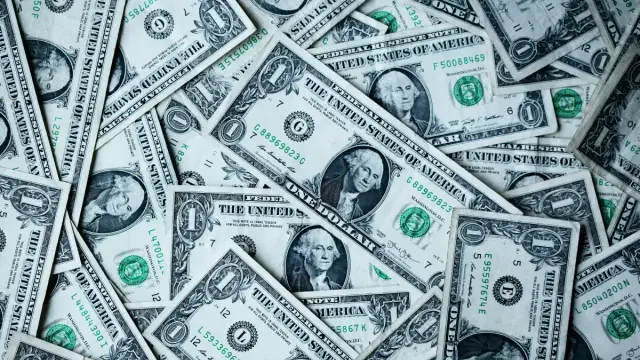 Money & Economics Facts